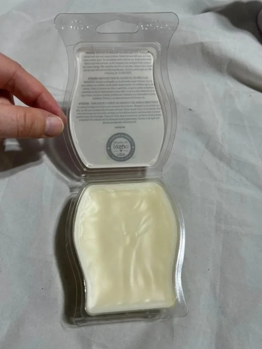 Scentsy Strawberries & Cream Wax Bar